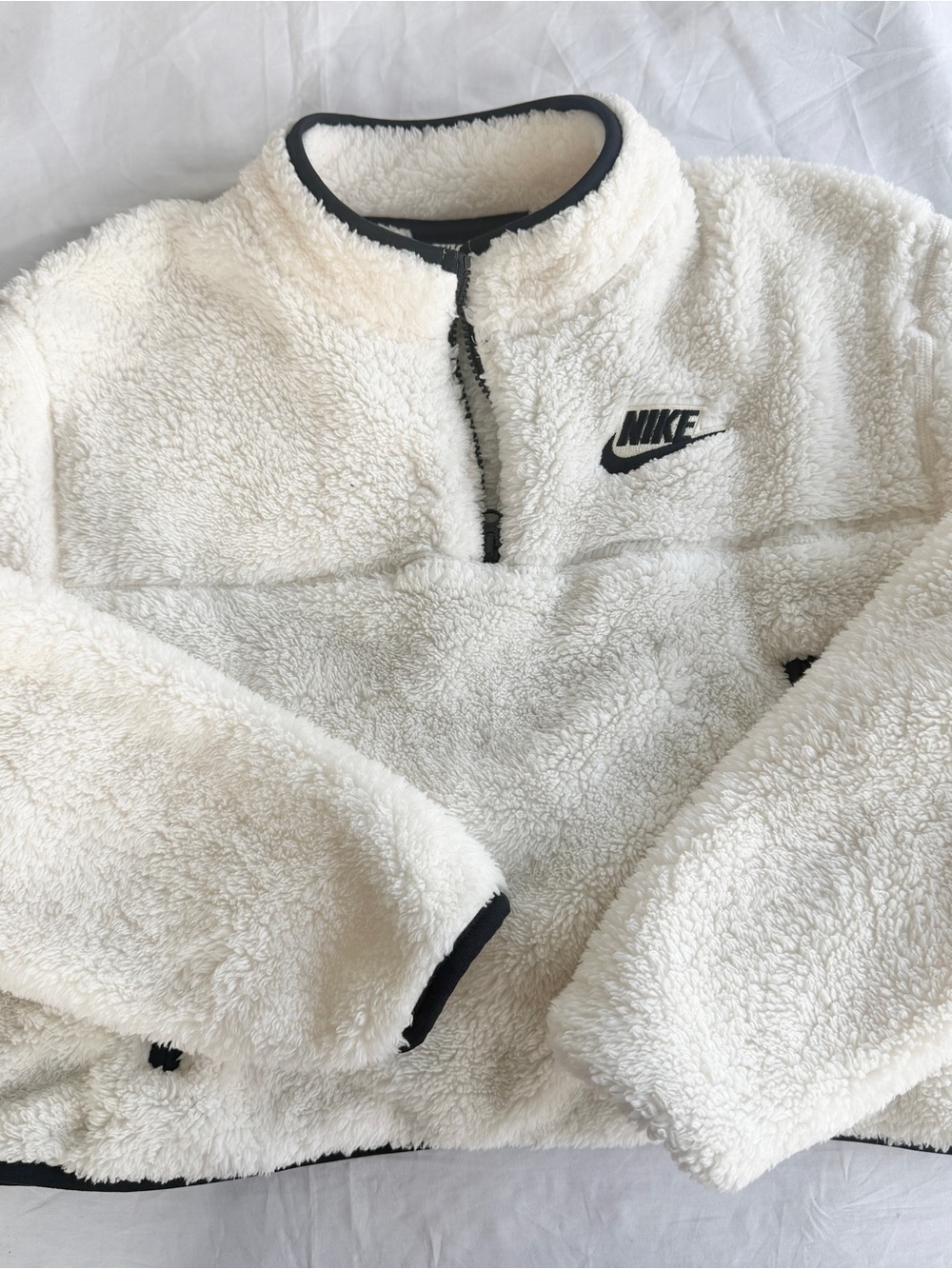 Nike Sz M Cream Sherpa Plush Fleece Quarter Zip Crop Pullover Black Logo & Trim - Picture 10 of 16
